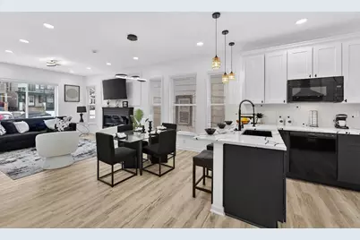 445 N 39th St, Milwaukee, WI 53208 - Photo 9