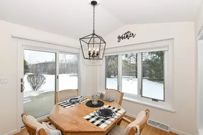 909  Bay View Cir, Mukwonago, WI 53149 - Photo 11