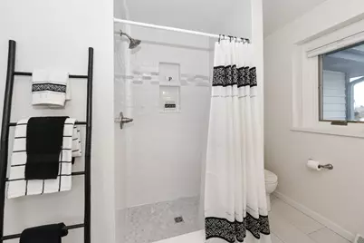 909  Bay View Cir, Mukwonago, WI 53149 - Photo 23