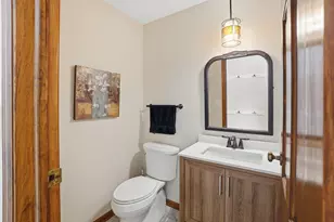 1746 Malibu Dr, Cedarburg, WI 53012 - Photo 23