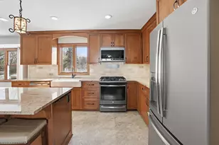 1746 Malibu Dr, Cedarburg, WI 53012 - Photo 13