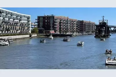 509 E Erie St #6-2, Milwaukee, WI 53202 - Photo 23