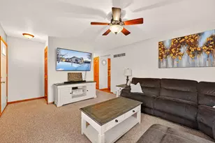 N170W20625 Parkview Dr, Jackson, WI 53037 - Photo 9