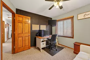 N170W20625 Parkview Dr, Jackson, WI 53037 - Photo 11