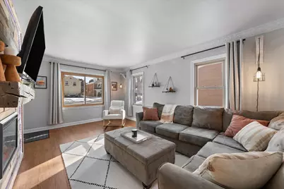 2217  Lefeber Ave, Wauwatosa, WI 53213 - Photo 7