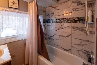 1220 S 65th St, West Allis, WI 53214 - Photo 11