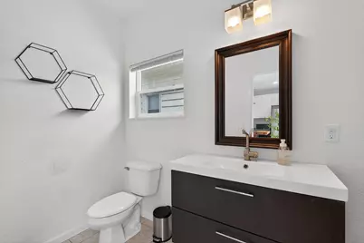 2607 E Oklahoma Ave, Milwaukee, WI 53207 - Photo 13