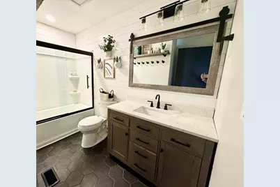 9272  11th Ave, Pleasant Prairie, WI 53158 - Photo 9