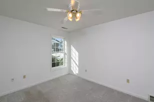 N16W26577 Wild Oats Dr, Pewaukee, WI 53072 - Photo 17