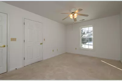 N16W26577  Wild Oats Dr #D, Pewaukee, WI 53072 - Photo 19