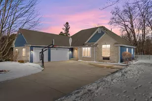 W243N2792 Creekside Dr, Pewaukee, WI 53072 - Photo 1