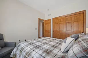 W243N2792 Creekside Dr, Pewaukee, WI 53072 - Photo 25