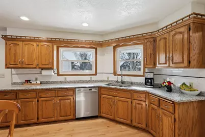 N73W15968  Alpine Ln, Menomonee Falls, WI 53051 - Photo 5