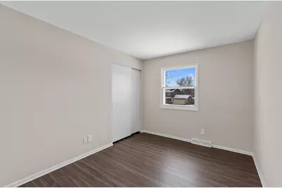 104 W Stoney Ridge Way, Saukville, WI 53080 - Photo 17