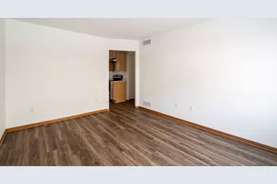 4125 W Morgan Ave, Milwaukee, WI 53221 - Photo 7