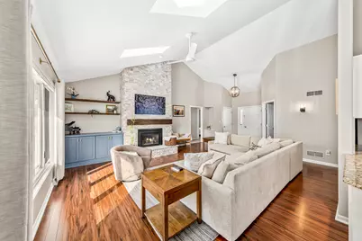 1118  Riverwalk Ct, Pewaukee, WI 53072 - Photo 17