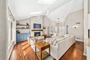 1118 Riverwalk Ct, Pewaukee, WI 53072 - Photo 17