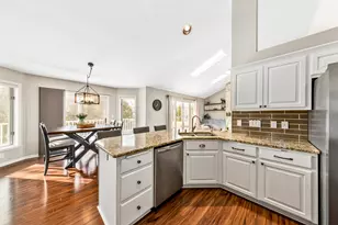 1118 Riverwalk Ct, Pewaukee, WI 53072 - Photo 27