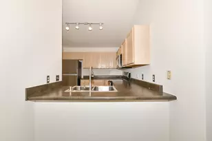 4740 S Forest Point Blvd, New Berlin, WI 53151 - Photo 11