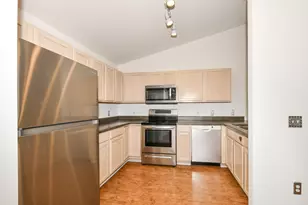 4740 S Forest Point Blvd, New Berlin, WI 53151 - Photo 9