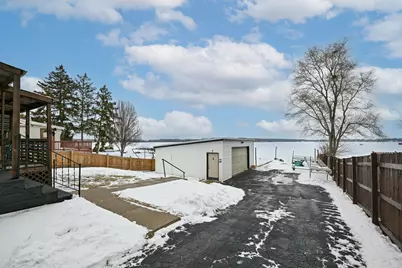 2225  Lakeshore Dr, Racine, WI 53139 - Photo 33