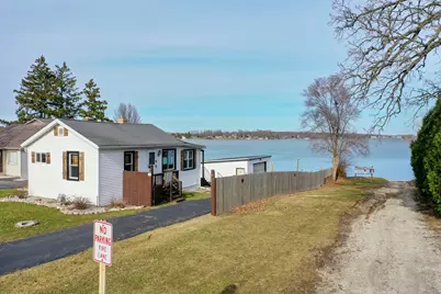2225  Lakeshore Dr, Racine, WI 53139 - Photo 37