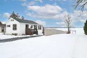 2225 Lakeshore Dr, Racine, WI 53139 - Photo 27