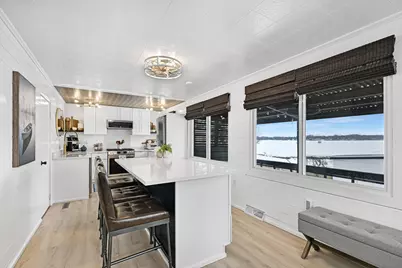 2225  Lakeshore Dr, Racine, WI 53139 - Photo 7