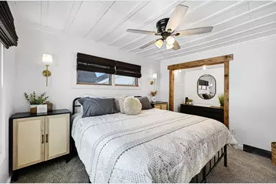 2225  Lakeshore Dr, Racine, WI 53139 - Photo 19