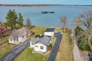 2225 Lakeshore Dr, Racine, WI 53139 - Photo 47
