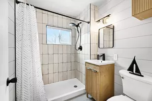 2225 Lakeshore Dr, Racine, WI 53139 - Photo 21