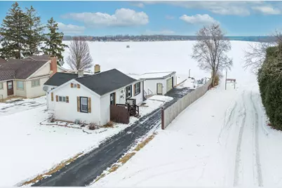 2225  Lakeshore Dr, Racine, WI 53139 - Photo 29