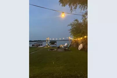 2225  Lakeshore Dr, Racine, WI 53139 - Photo 41