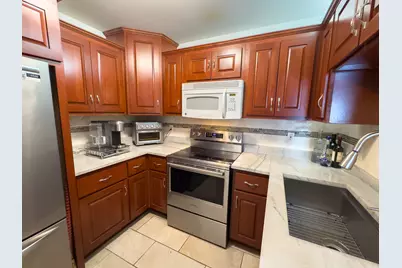 1618 S 115th Ct #103, West Allis, WI 53214 - Photo 7