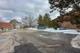 1618 S 115 Ct, West Allis, WI 53214 - Photo 25