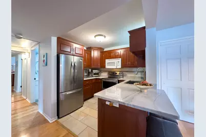 1618 S 115th Ct #103, West Allis, WI 53214 - Photo 5