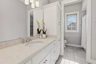 13675 N Legacy Hills Dr, Mequon, WI 53097 - Photo 15