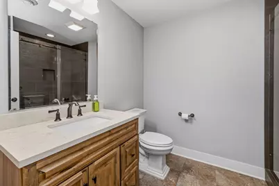 13675 N Legacy Hills Dr, Mequon, WI 53097 - Photo 23