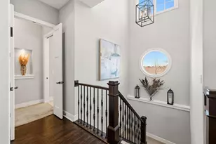 13675 N Legacy Hills Dr, Mequon, WI 53097 - Photo 9