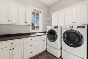 13675 N Legacy Hills Dr, Mequon, WI 53097 - Photo 25