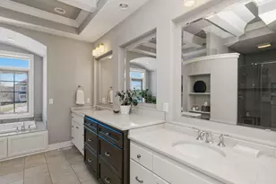 13675 N Legacy Hills Dr, Mequon, WI 53097 - Photo 11