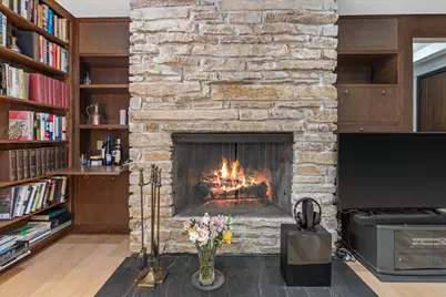 7535 N Fairchild Rd, Fox Point, WI 53217 - Photo 15