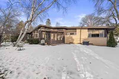 7535 N Fairchild Rd, Fox Point, WI 53217 - Photo 43