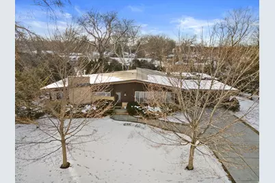 7535 N Fairchild Rd, Fox Point, WI 53217 - Photo 45