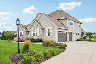 1609 Whistling Hill Cir, Hartland, WI 53029 - Photo 69