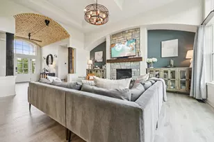 1609 Whistling Hill Cir, Hartland, WI 53029 - Photo 5