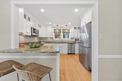 5550 N Hollywood Ave, Whitefish Bay, WI 53217 - Photo 19