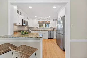 5550 N Hollywood Ave, Whitefish Bay, WI 53217 - Photo 19