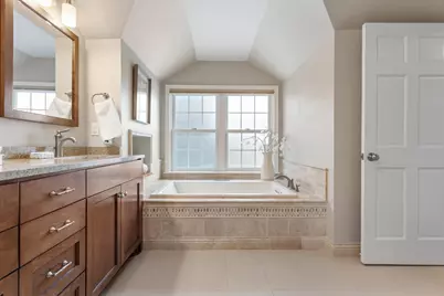 5550 N Hollywood Ave, Whitefish Bay, WI 53217 - Photo 31