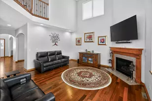 1811 Stoneridge Ln, Cedarburg, WI 53024 - Photo 3